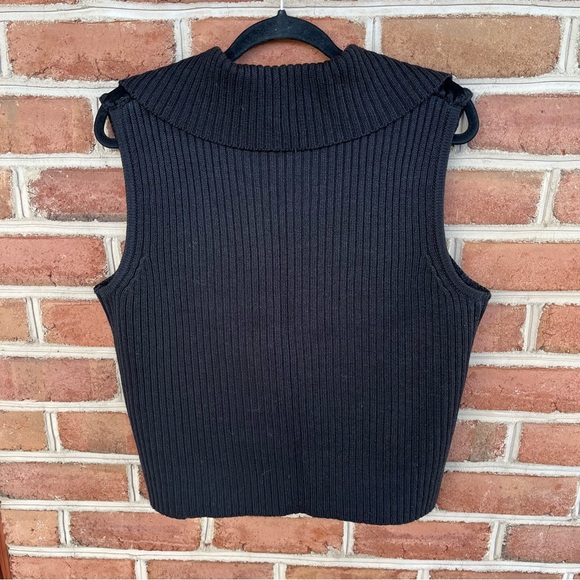 Black suede and knit floral vest. Size Medium - Picture 2 of 8